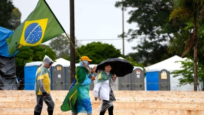 Brasil: Parlamento Europeu repudia "tentativas de Bolsonaro de desacreditar sistema eleitoral" - TVI