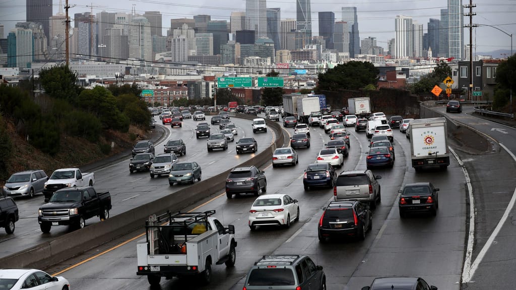 Trânsito, carros e poluição (imagem Getty)