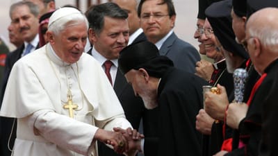 Morreu o Papa emérito Bento XVI - TVI