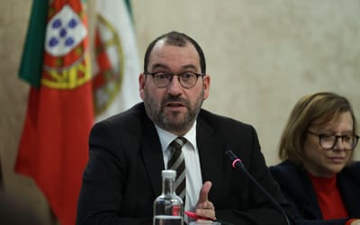Ministro da Educação garante: contratação de professores não vai passar para as autarquias - TVI