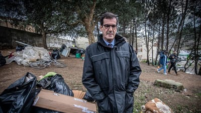 Acampamento de toxicodependentes no Porto mostra que Estado "falhou", diz Rui Moreira - TVI