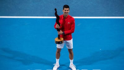 Ténis: Djokovic vence torneio de Adelaide e iguala registo de Nadal - TVI