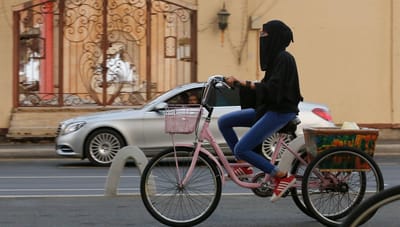 Os factos, os mitos, o "autovinho" e ainda os condomínios do tamanho de cidades: a vida na Arábia Saudita - TVI