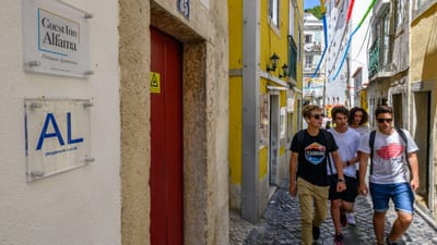 75% das licenças de Alojamento Local em Lisboa em risco de serem canceladas - TVI