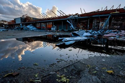 Tornados matam pelo menos sete pessoas nos Estados Unidos - TVI