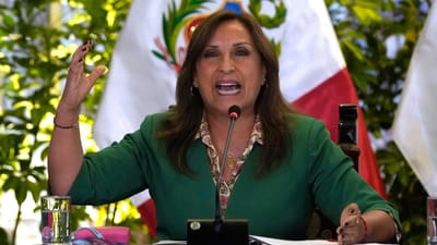 Presidente do Peru perde perdão por mortes em protestos mas recusa demitir-se - TVI