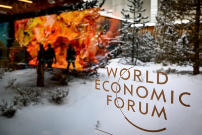 Encontro de Davos regressa com neve e há vários portugueses na lista de participantes - TVI