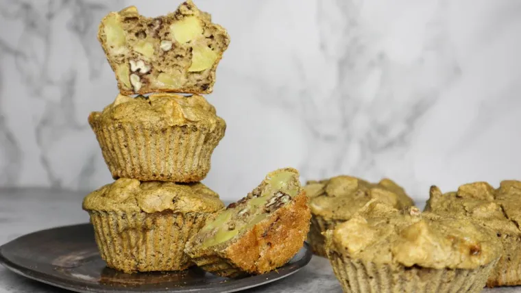 Muffins de Maçã, Noz e Canela