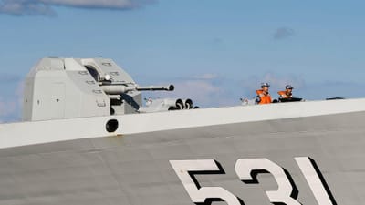 Especialistas alertam Marinha dos EUA sobre a China: a frota maior ganha quase sempre - TVI