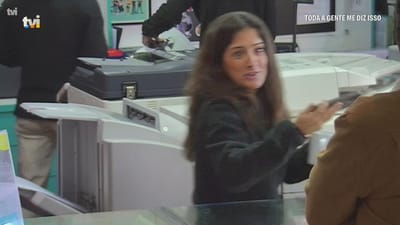 Marta Gil tira selfie com cliente: «A Marta Gil e o Kasha encontraram-se» - TVI