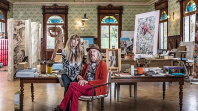 O casal que enganou o mundo da arte e fez milhões com quadros falsificados - até ser apanhado - TVI