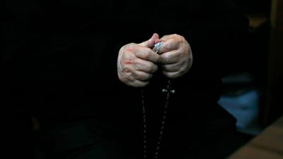 Uma das penas do direito canónico para os abusadores na Igreja é uma espécie de cadeia - TVI