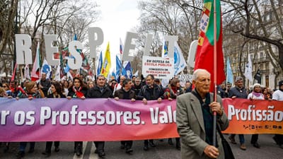 Sindicato dos Professores Licenciados diz que negociações são "diálogo de surdos" - TVI