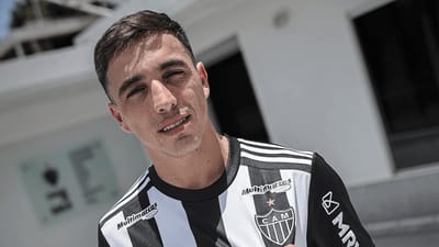 OFICIAL: ex-FC Porto Renzo Saravia assina pelo Atlético Mineiro - TVI