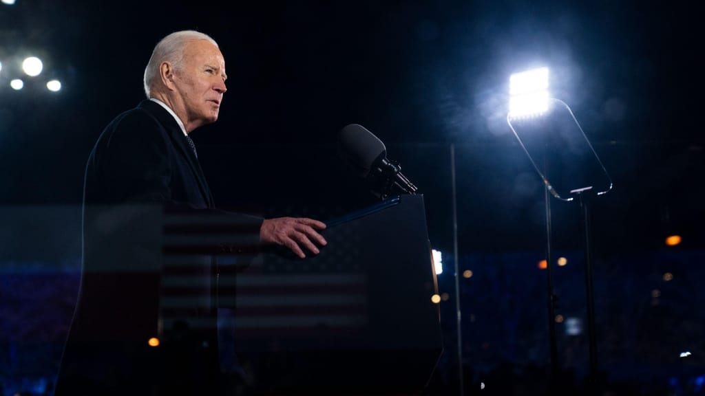 Joe Biden discursa em Varsóvia. 21 fevereiro 2023. Foto: AP Photo/ Evan Vucci