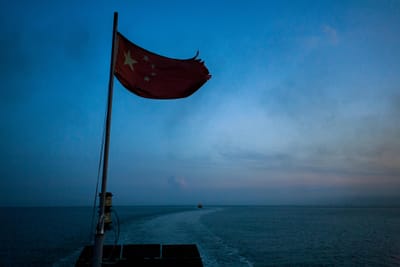 Exército chinês diz que expulsou navio dos EUA que "entrou ilegalmente" no mar do sul da China - TVI