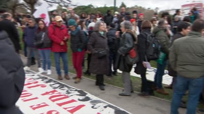 Centenas de pessoas manifestam-se em Lisboa "por uma vida justa" - TVI
