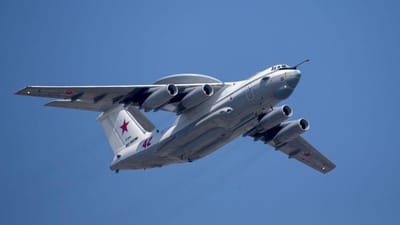 Bielorrussos que estão contra a guerra destroem um dos mais caros aviões militares russos - TVI