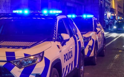 Homem agredido com arma branca na última madrugada no Porto - TVI