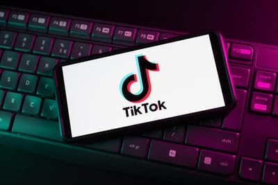 Já há um americano interessado em comprar o TikTok para evitar a proibição desta rede social nos EUA - TVI