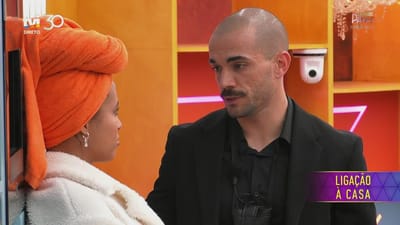 Rafael Mota aconselha Lara Moniz: «Tens que acertar nas pessoas a quem a tua opinião é fundamentada» - TVI