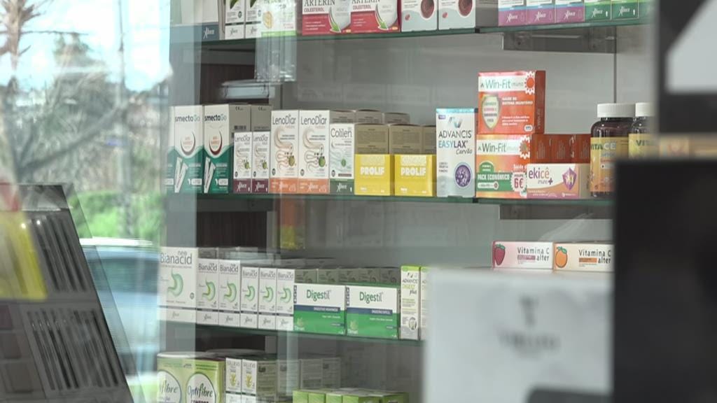 Farmácias continuam a receber medicamentos a conta-gotas (e há escassez de antibiótico para crianças)