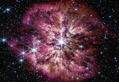 Telescópio James Webb captura estrela à beira da morte - TVI