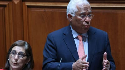 Função Pública: "revisão" salarial que Costa falou no Parlamento já era cláusula no contrato entre Governo e sindicatos - TVI