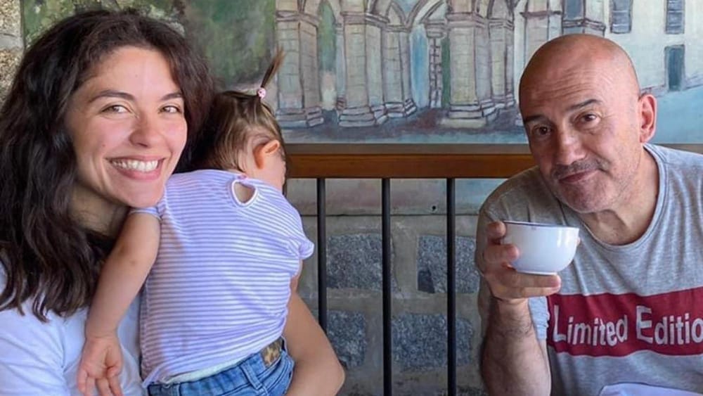 De mãos dadas, Sara Barradas partilha vídeo amoroso com José Raposo e a filha