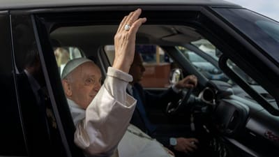 Carlos Moedas vai ser recebido pelo Papa Francisco no sábado - TVI