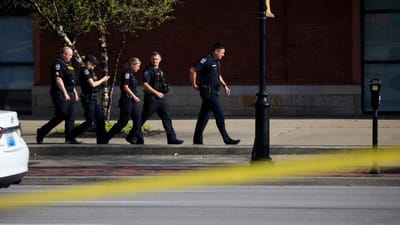 Tiroteio em Louisville faz pelo menos quatro mortos e oito feridos. Atirador foi abatido pela polícia - TVI