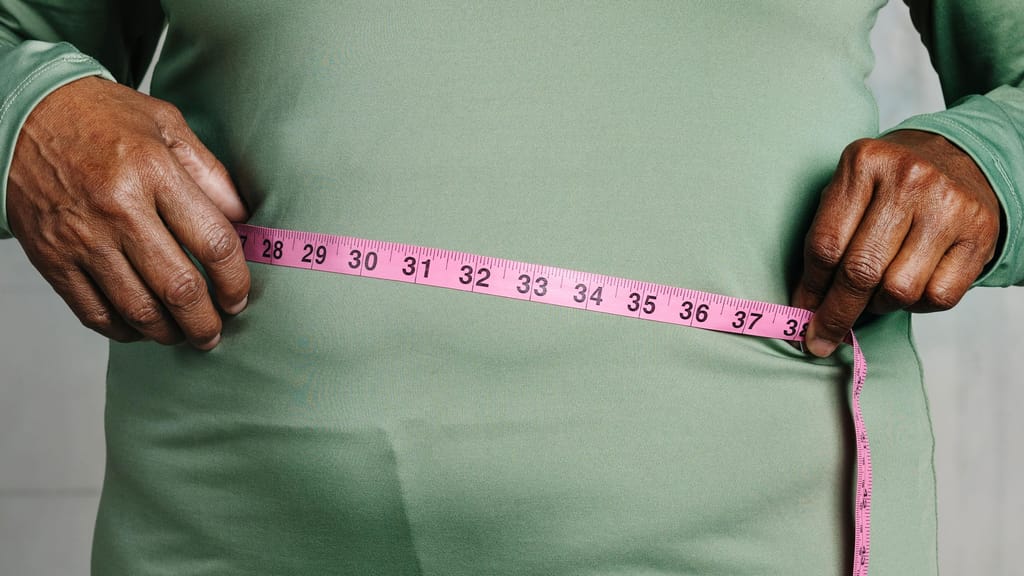 Perder peso pode ser um sinal de risco de mortalidade para os adultos mais velhos. Foto: McKinsey/Adobe Stock