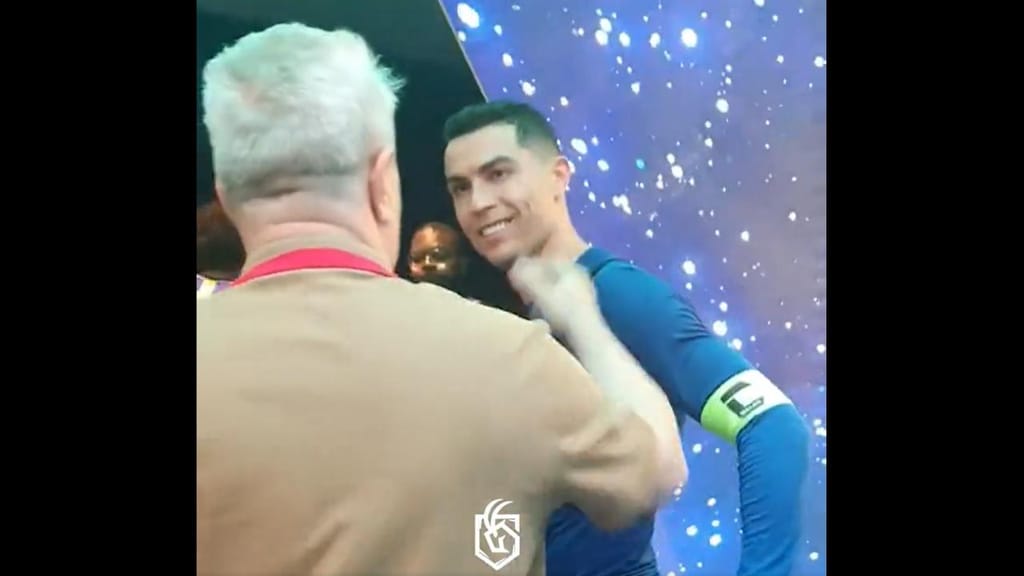 Ronaldo oferece camisola a treinador adversário (vídeo/twitter)