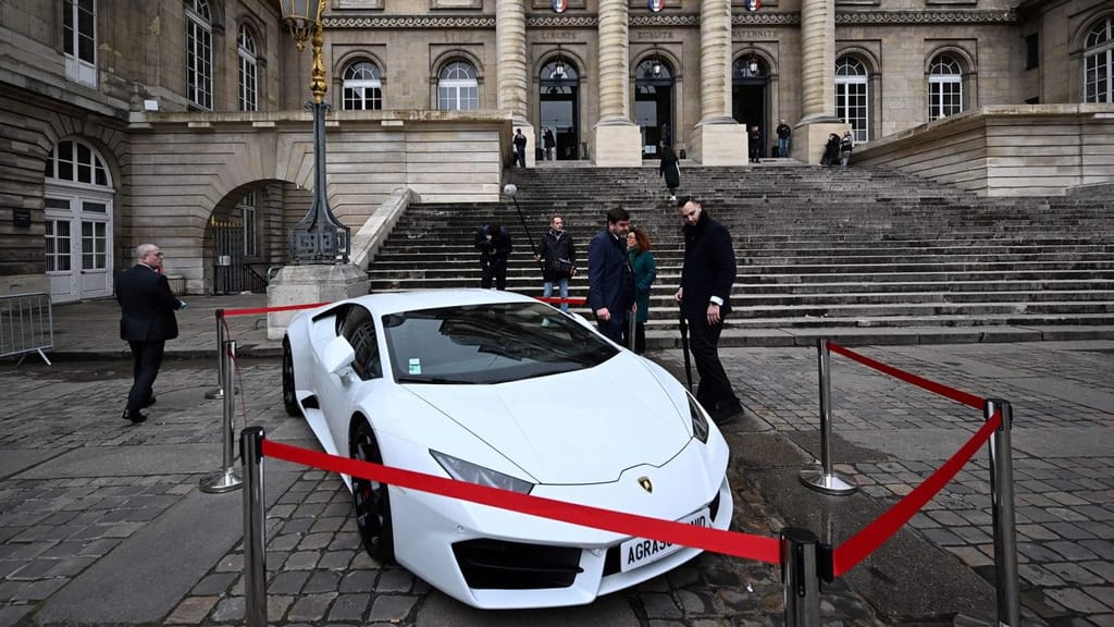 Lamborghini apreendido a traficantes de droga leiloado pelo Estado francês. Emmanuel Dunand/AFP/Getty Images