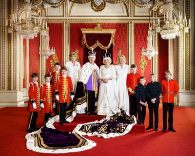Carlos III foi coroado há um ano e a família real não se esqueceu de assinalar a data - TVI