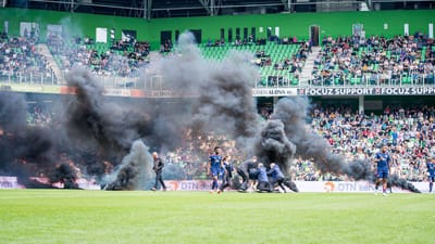 Ajax vence o jogo que tinha sido suspenso por protestos dos adeptos - TVI