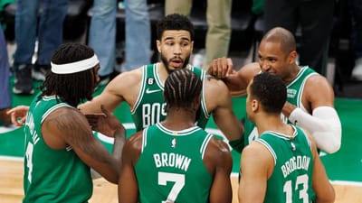 NBA: Tatum faz história e leva Celtics à final de conferência - TVI