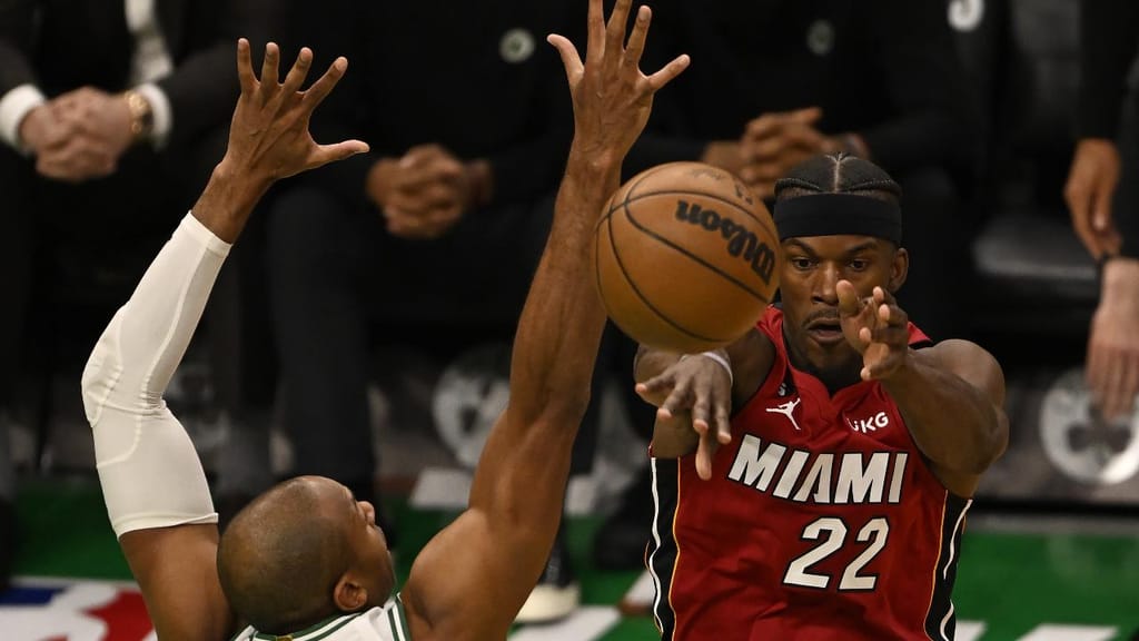 Boston Celtics-Miami Heat (JOHN CETRINO/EPA)