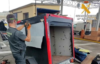 Portugueses detidos em Ceuta com 90 quilos de haxixe escondidos "em fundos falsos" num reboque - TVI