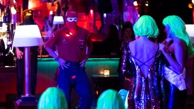 Mais sensuais do que nunca, Xavier e Simão dançam em clube de Strip - TVI