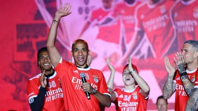 João Mário: «Não se esqueçam dos verdadeiros campeões» - TVI