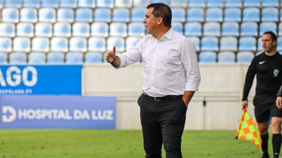 Torreense anuncia saída do treinador Pedro Moreira - TVI