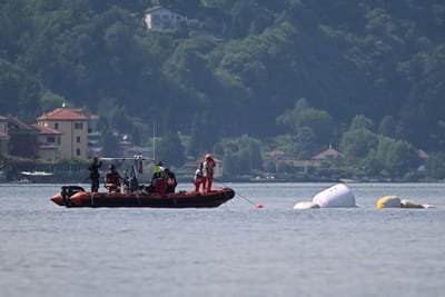 Todos os 21 passageiros do barco que naufragou em lago de Itália pertenciam a serviços secretos ou de defesa italianos e israelitas - TVI