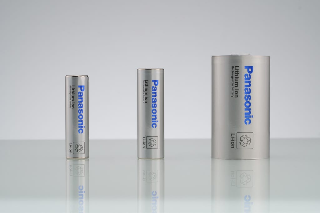 Baterias de iões de lítio cilíndricas (foto: divulgação)