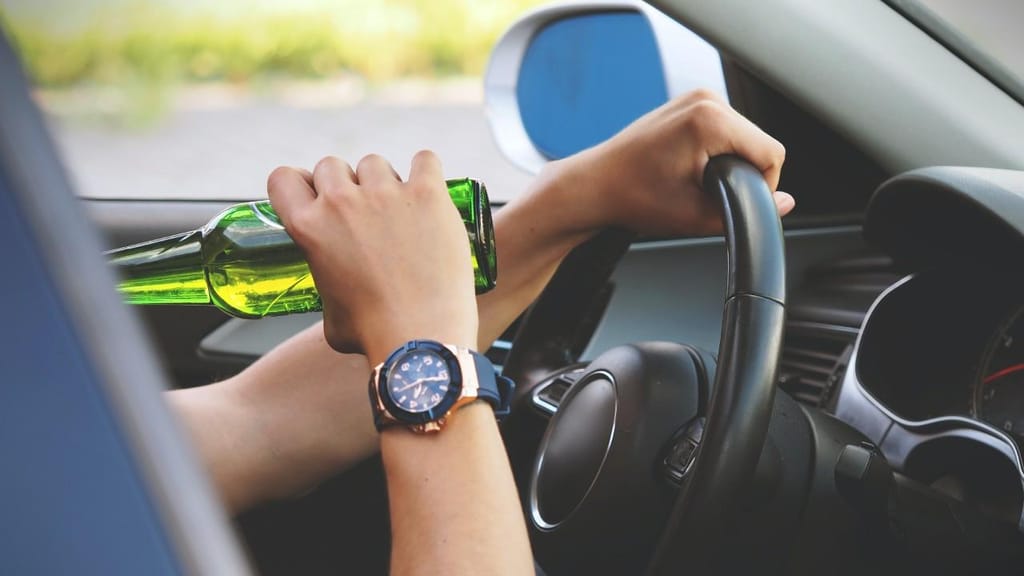 Conduzir com 1,2 g/l de álcool no sangue é crime (Foto: Energicpiccom)