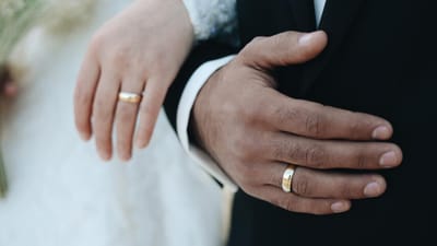 Noivos desaparecem sem pagar a conta da festa de casamento em Itália - TVI