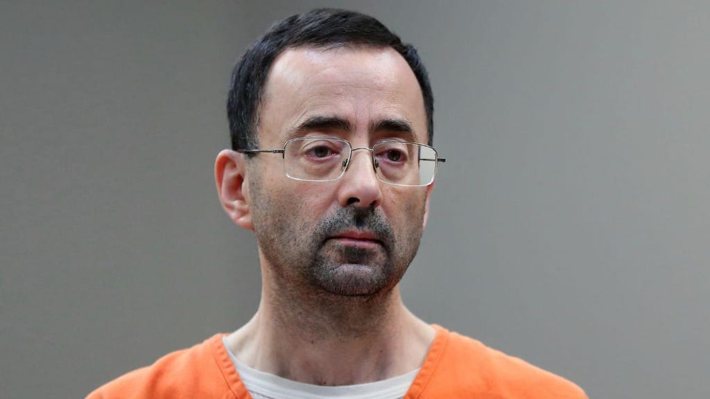 Larry Nassar foi esfaqueado na prisão onde cumpre sentença por abusos sexuais (AP Photo/Paul Sancya, File)