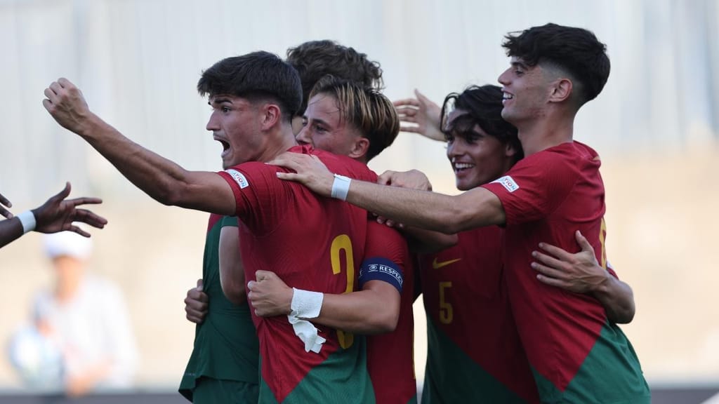 Europeu sub-19: Portugal festeja o 2-0 ante a Noruega (Domenic Aquilina/EPA)