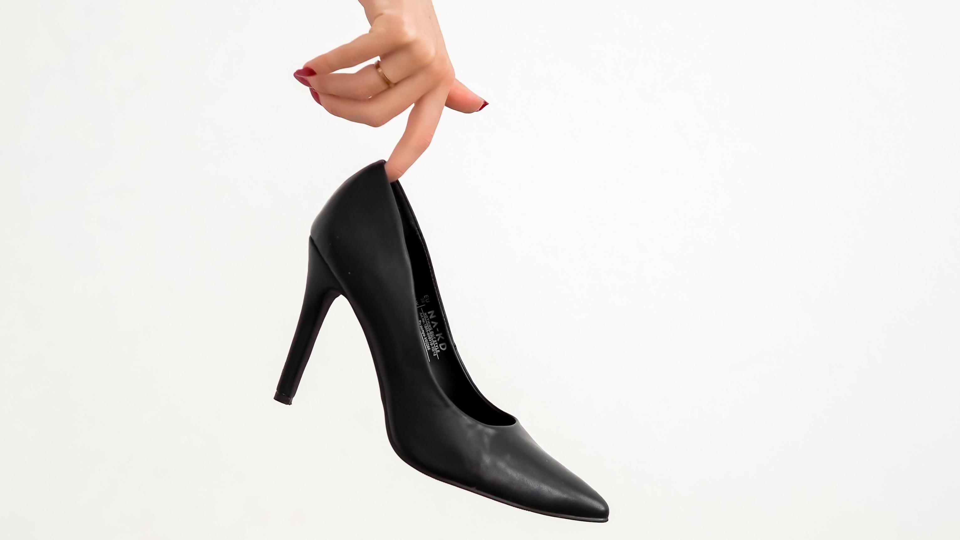 As sandálias da Zara que são virais no Instagram estão à venda em