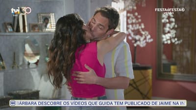Esta é a reação de Vuitton e Carlos ao beijo! - TVI